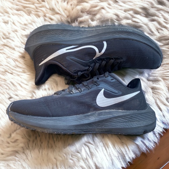 Nike Shoes - Nike Women's Air Zoom Pegasus 39 Running Shoes